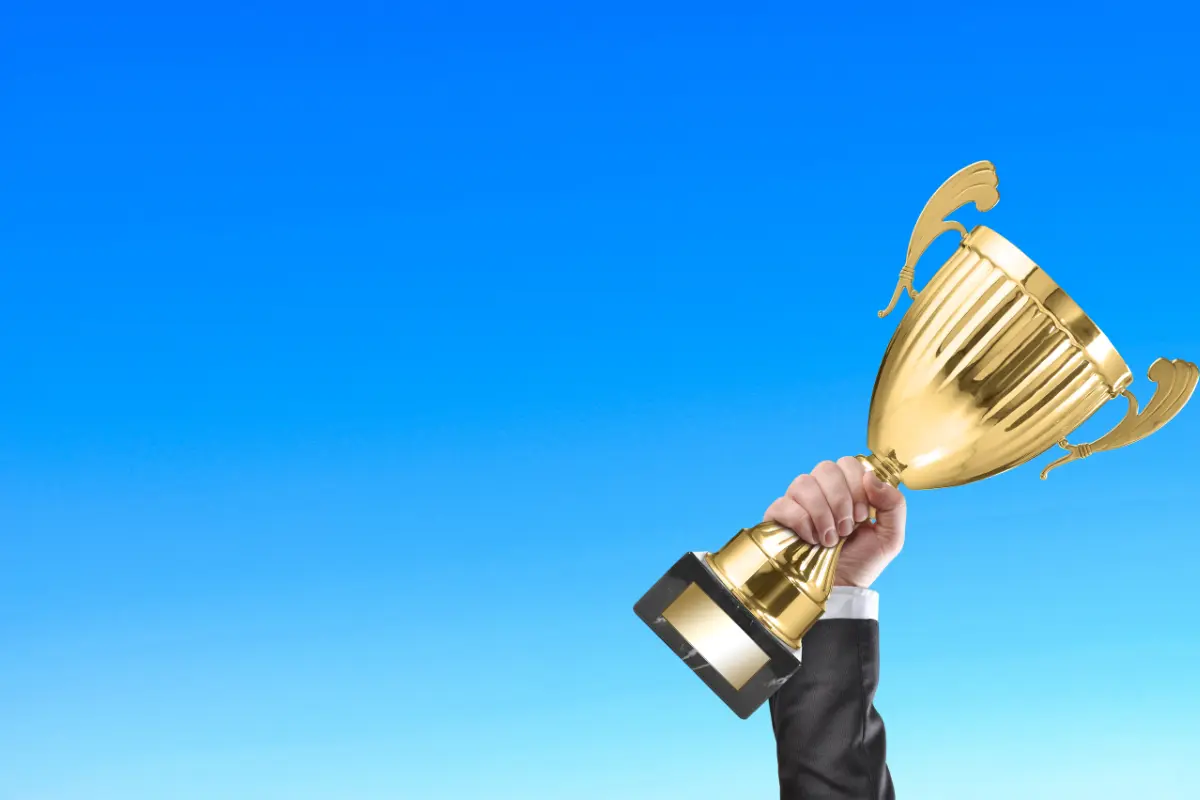 On Growth podcast: How to Choose the Best Giveaway and Contest Prizes for Your Goals and Budget